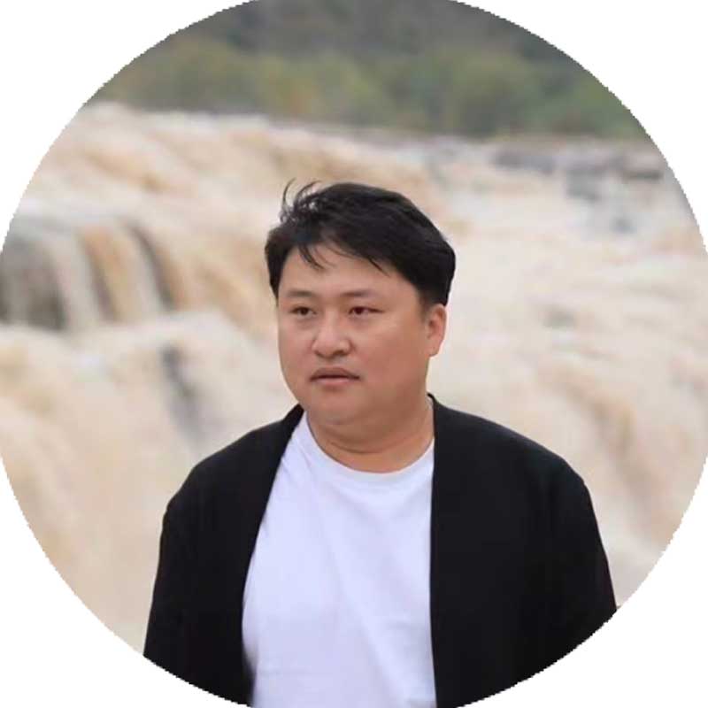 关奇伟